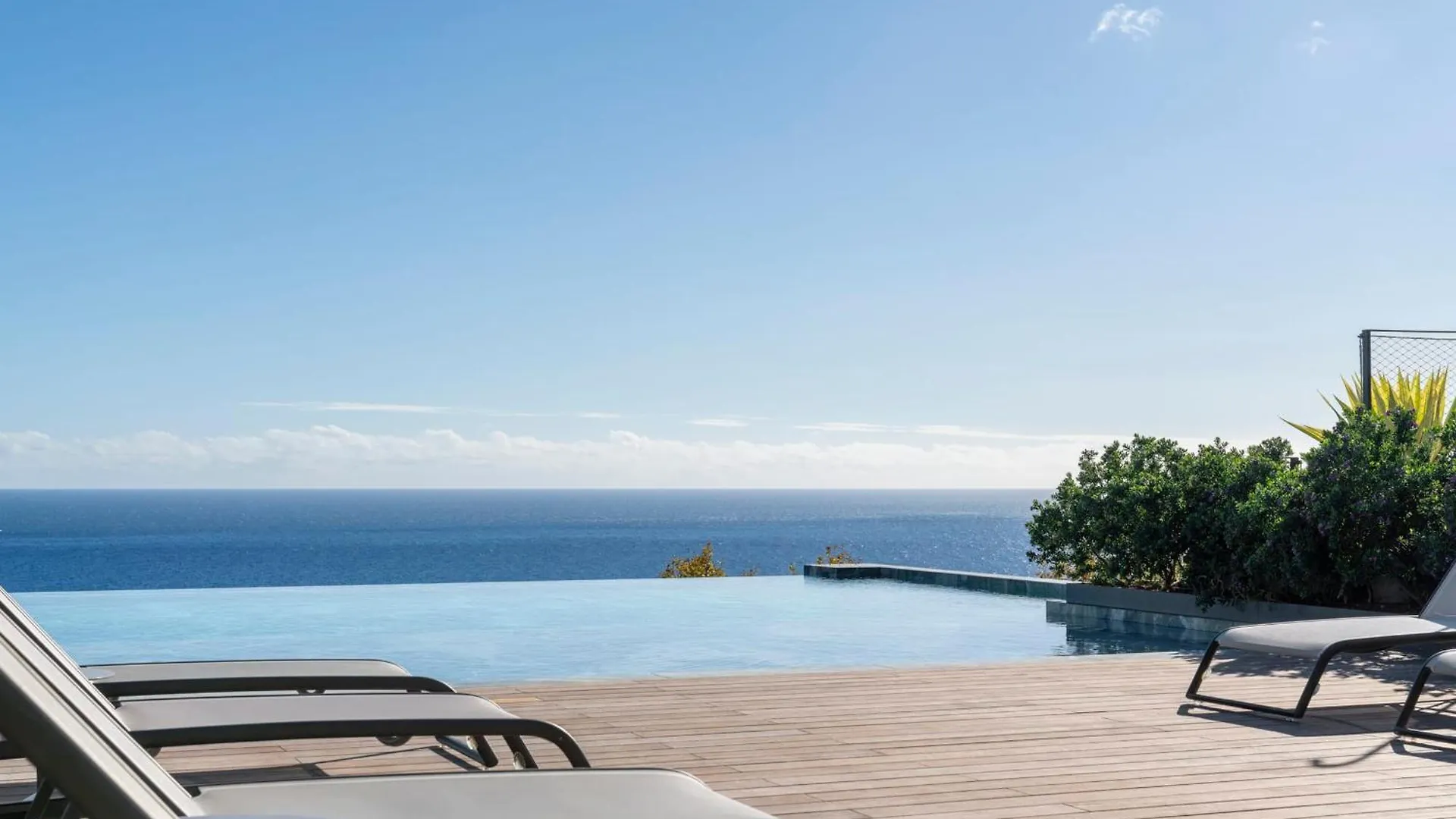 Appartamento Savoy Monumentalis V A Retreat In An Icon Of Luxury Funchal  Funchal (Madeira)
