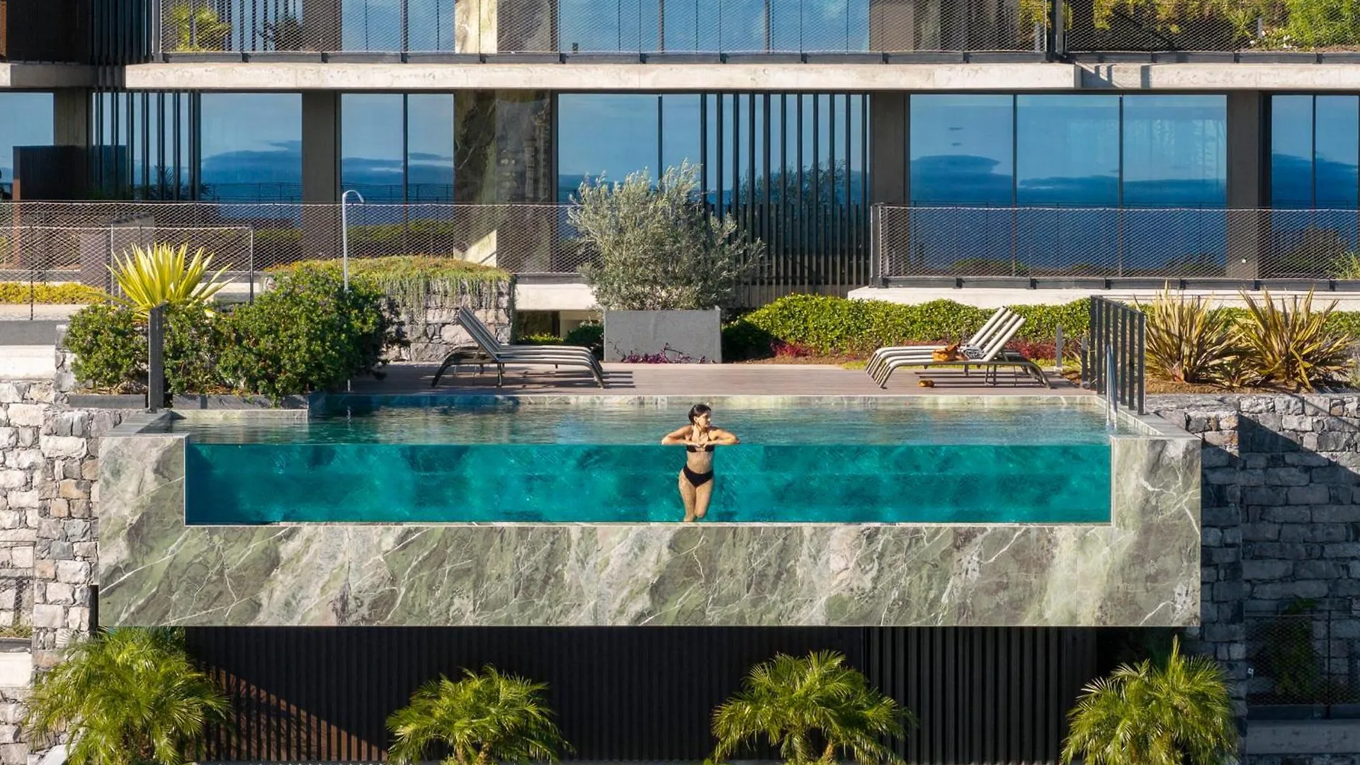 Appartamento Savoy Monumentalis V A Retreat In An Icon Of Luxury Funchal  Portogallo